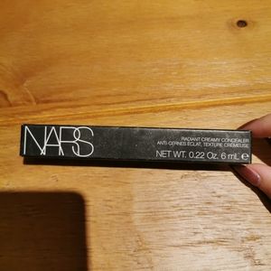 New Nars Radiant Creamy Concealer Light 2 Vanilla